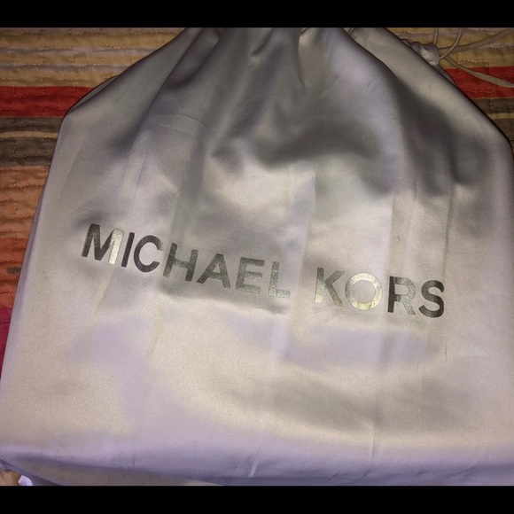 Michael Kors Saffiano Hamilton East West Satchel - Picture 5 of 5